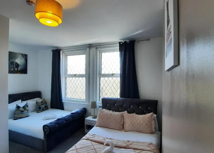 Сasa de vacaciones In Woodhouse, Leeds,free 4 Car Parking,free Wifi Leeds (West Yorkshire)