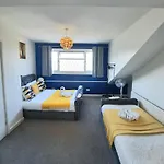 In Woodhouse, Leeds,free 4 Car Parking,free Wifi * 利兹