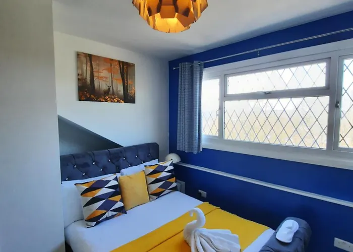 In Woodhouse, Leeds,free 4 Car Parking,free Wifi Leeds (West Yorkshire)